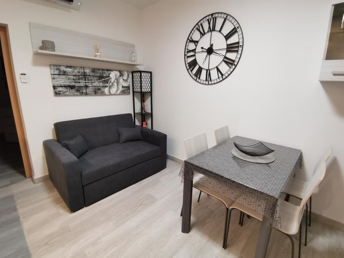 Coquet 2 Pieces Entierement Renove Et Climatise Apartment Cannes Bagian luar foto