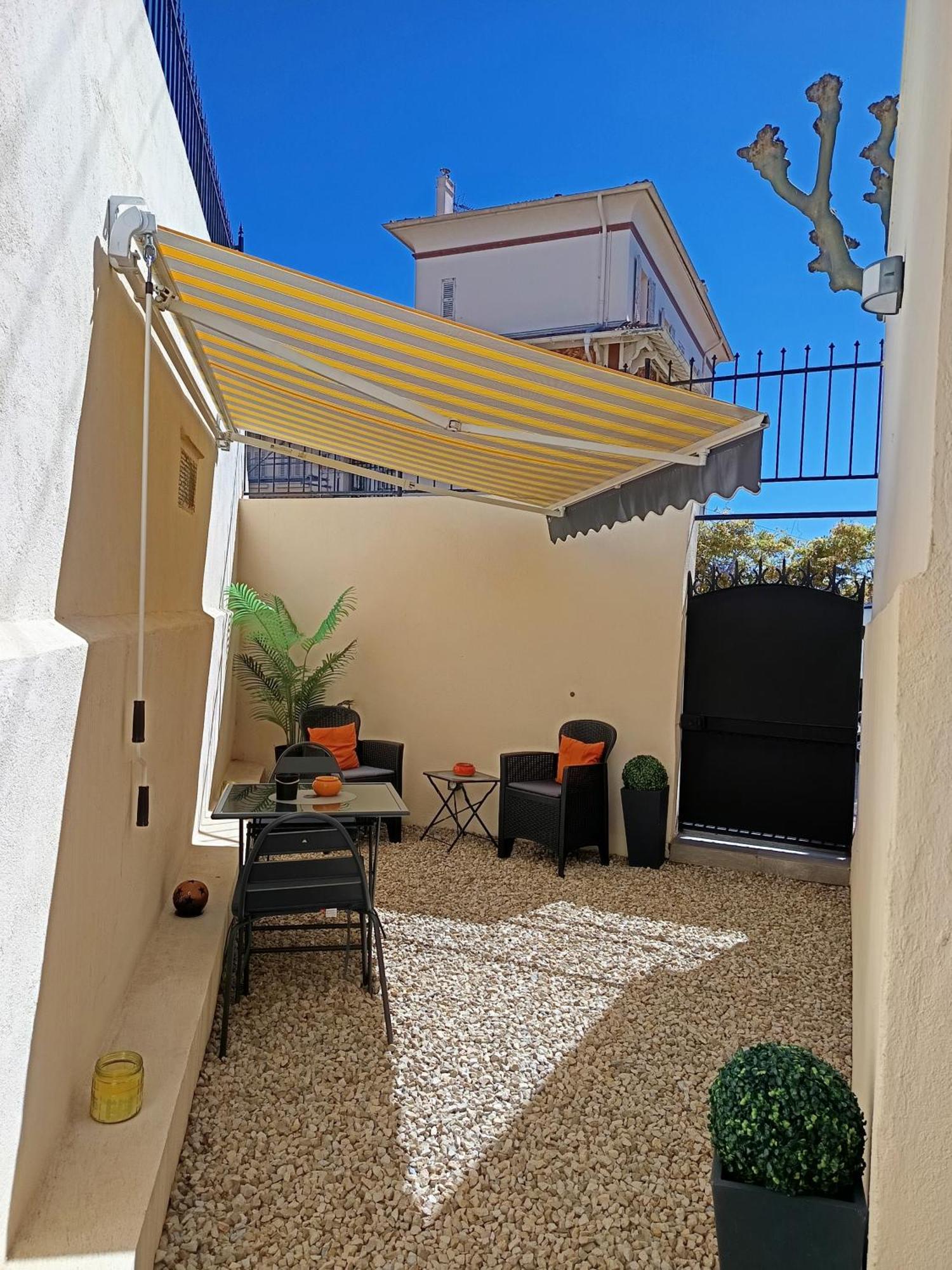 Coquet 2 Pieces Entierement Renove Et Climatise Apartment Cannes Bagian luar foto